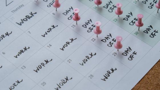 Four day workweek on calendar